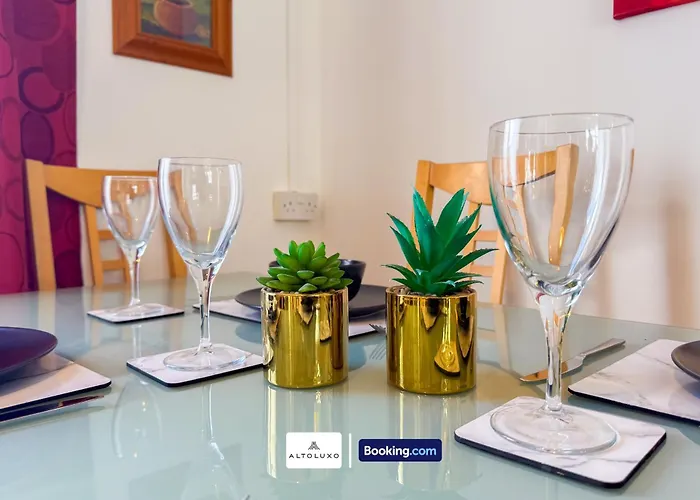 Orion's Place 3br House By Altoluxoexperience Short Lets & Serviced With Free Parking 아파트 브리스틀