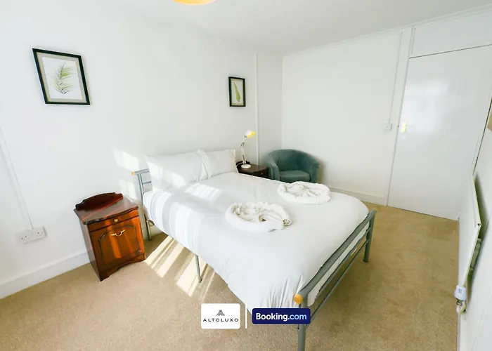 Orion's Place 3br House By Altoluxoexperience Short Lets & Serviced With Free Parking *