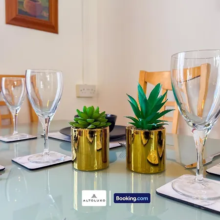 Orion's Place 3br House By Altoluxoexperience Short Lets & Serviced With Free Parking Apartment Bristol