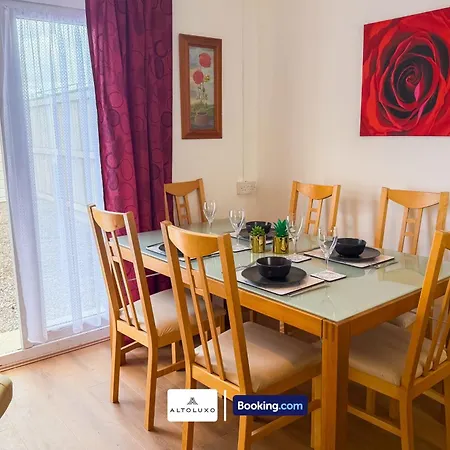 Apartment Orion's Place 3br House By Altoluxoexperience Short Lets & Serviced With Free Parking *