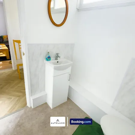 Orion's Place 3br House By Altoluxoexperience Short Lets & Serviced With Free Parking Apartment