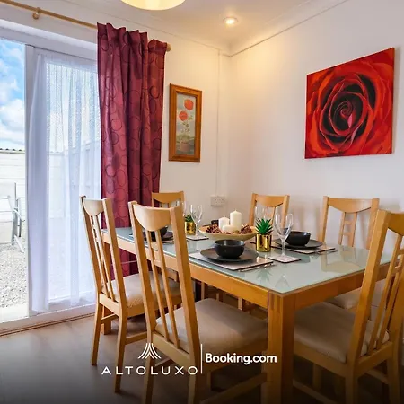 Orion's Place 3br House By Altoluxoexperience Short Lets & Serviced With Free Parking *