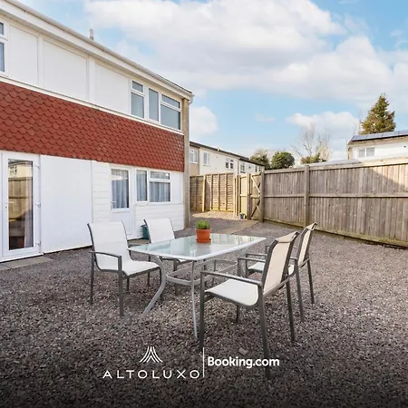 Orion's Place 3br House By Altoluxoexperience Short Lets & Serviced With Free Parking