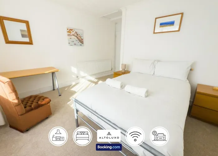 Orion's Place 3br House By Altoluxoexperience Short Lets & Serviced With Free Parking Bristol