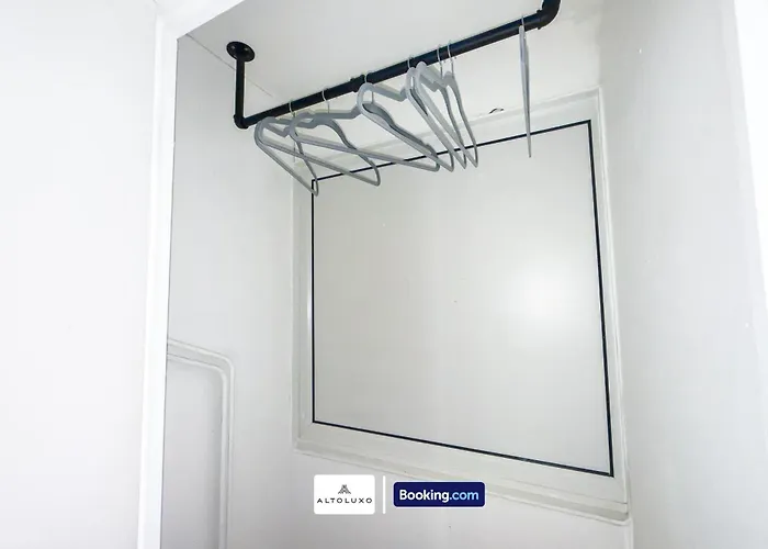 Orion's Place 3br House By Altoluxoexperience Short Lets & Serviced With Free Parking Apartmán *